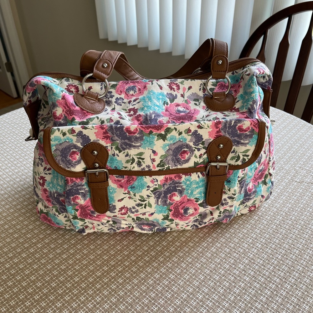 Candie’s Weekender Bag